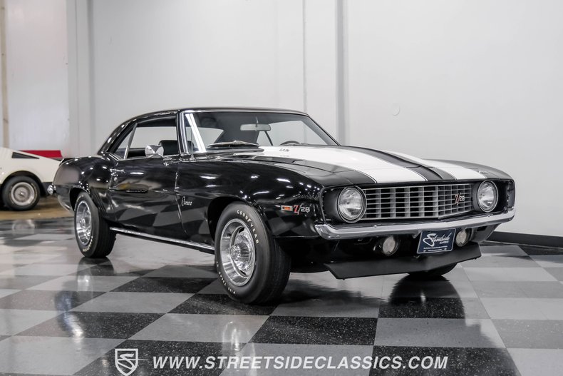 Unknown-Camaro-1969-Tuxedo-Black-Black-24