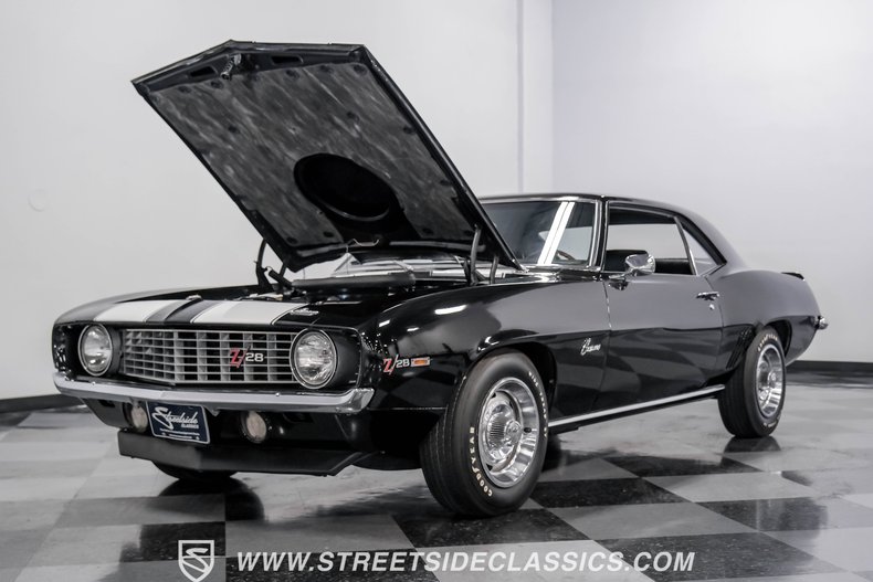 Unknown-Camaro-1969-Tuxedo-Black-Black-30