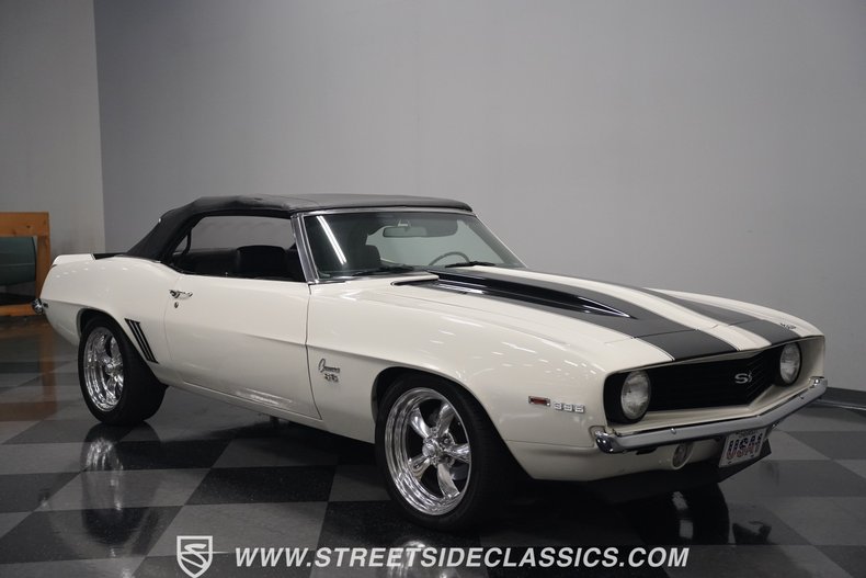 Unknown-Camaro-1969-White-Black-ampamp-White-Ho-10