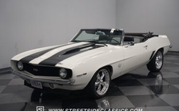 Unknown-Camaro-1969-White-Black-ampamp-White-Ho-13