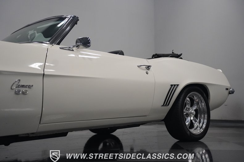 Unknown-Camaro-1969-White-Black-ampamp-White-Ho-16