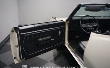 Unknown-Camaro-1969-White-Black-ampamp-White-Ho-27