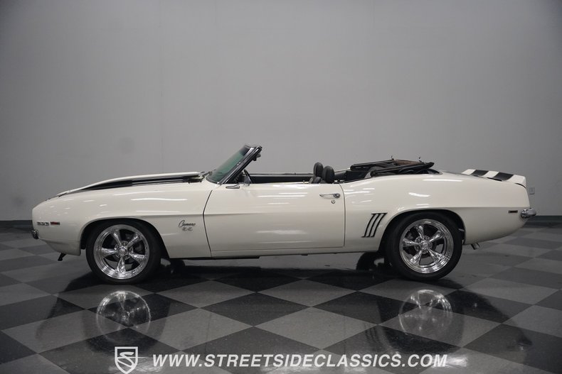 Unknown-Camaro-1969-White-Black-ampamp-White-Ho-30