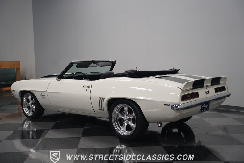 Unknown-Camaro-1969-White-Black-ampamp-White-Ho-32