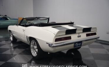 Unknown-Camaro-1969-White-Black-ampamp-White-Ho-33