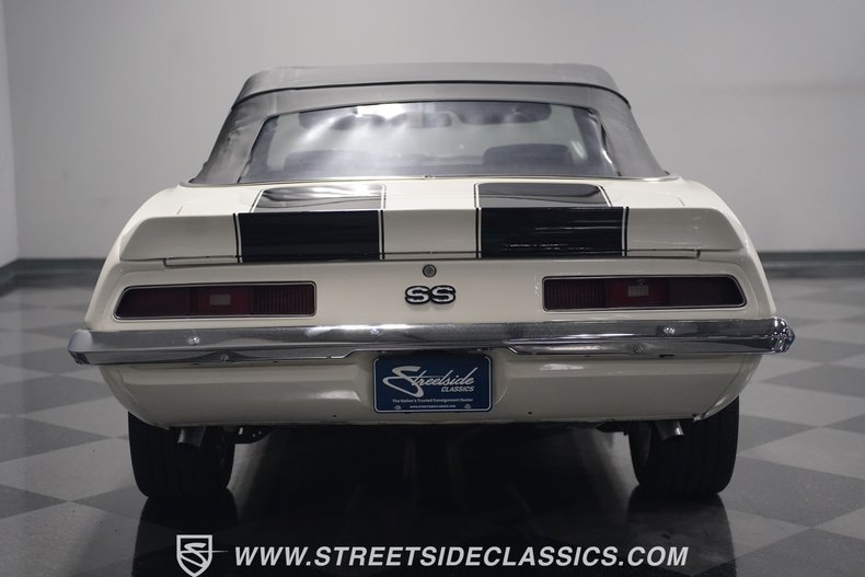 Unknown-Camaro-1969-White-Black-ampamp-White-Ho-37