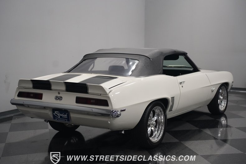 Unknown-Camaro-1969-White-Black-ampamp-White-Ho-42