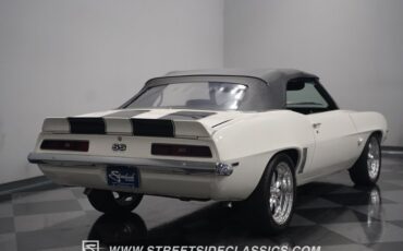 Unknown-Camaro-1969-White-Black-ampamp-White-Ho-6