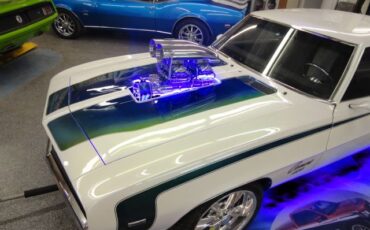 Unknown-Camaro-1969-White-Ecstasy-Pearl-WhiteBlackLeather-13