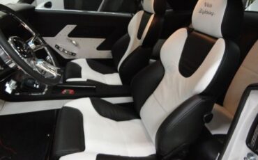 Unknown-Camaro-1969-White-Ecstasy-Pearl-WhiteBlackLeather-35