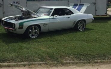 Unknown-Camaro-1969-White-Ecstasy-Pearl-WhiteBlackLeather-6