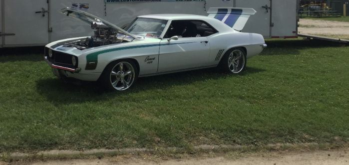 Unknown-Camaro-1969-White-Ecstasy-Pearl-WhiteBlackLeather-6