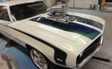 Unknown-Camaro-1969-White-Ecstasy-Pearl-WhiteBlackLeather-9