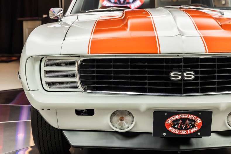 Unknown-Camaro-1969-White-Orange-Houndstooth-25