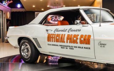 Unknown-Camaro-1969-White-Orange-Houndstooth-27