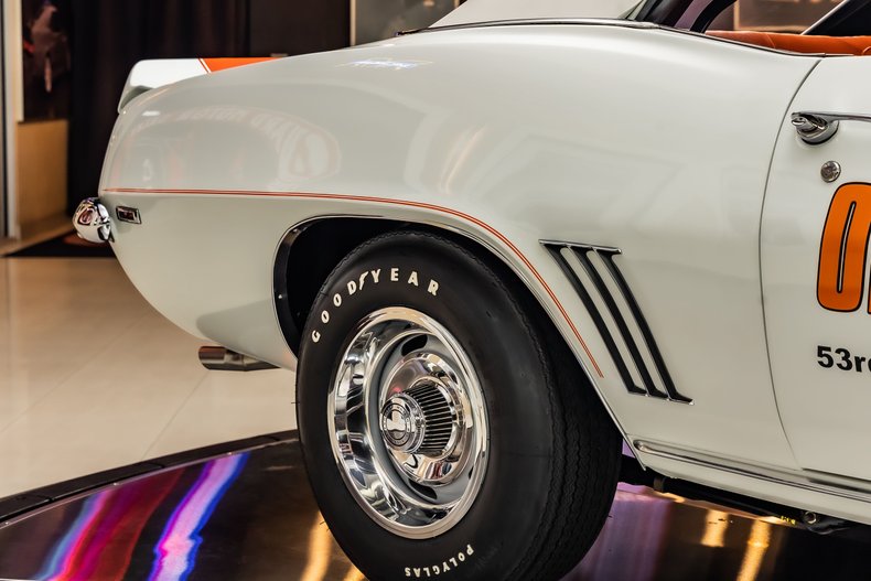 Unknown-Camaro-1969-White-Orange-Houndstooth-28