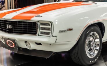 Unknown-Camaro-1969-White-Orange-Houndstooth-31