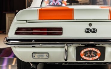 Unknown-Camaro-1969-White-Orange-Houndstooth-35