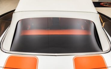 Unknown-Camaro-1969-White-Orange-Houndstooth-40