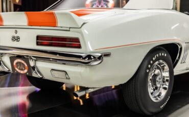 Unknown-Camaro-1969-White-Orange-Houndstooth-43