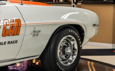 Unknown-Camaro-1969-White-Orange-Houndstooth-44