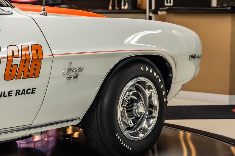 Unknown-Camaro-1969-White-Orange-Houndstooth-44