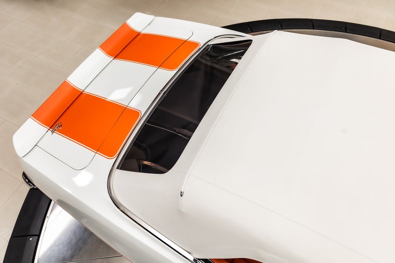 Unknown-Camaro-1969-White-Orange-Houndstooth-48