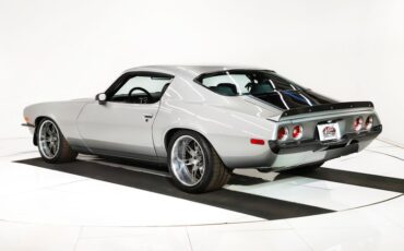 Unknown-Camaro-1970-Cortez-Silver-Black-11