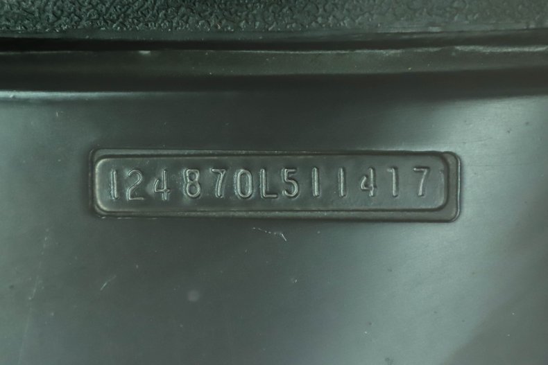Unknown-Camaro-1970-Cortez-Silver-Black-15