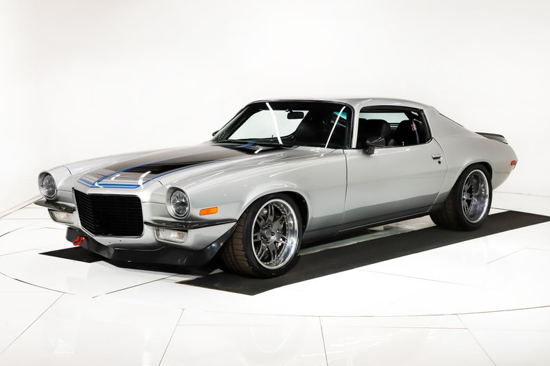 Unknown-Camaro-1970-Cortez-Silver-Black-22