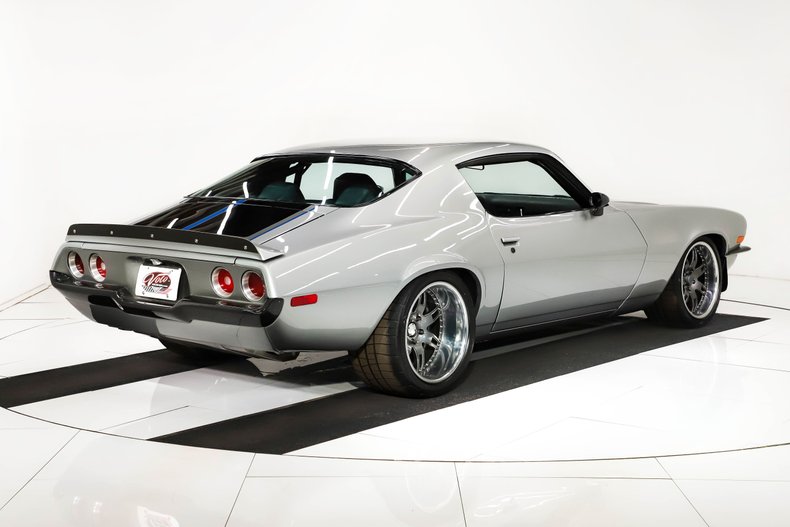 Unknown-Camaro-1970-Cortez-Silver-Black-30