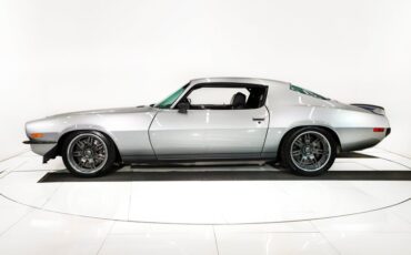 Unknown-Camaro-1970-Cortez-Silver-Black-37