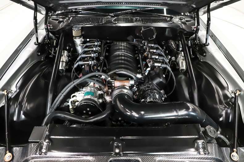 Unknown-Camaro-1970-Cortez-Silver-Black-4