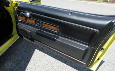 Unknown-Camaro-1970-Daytona-Yellow-Black-12