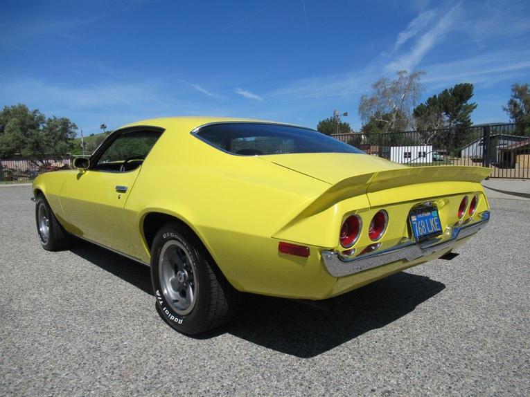 Unknown-Camaro-1970-Daytona-Yellow-Black-19