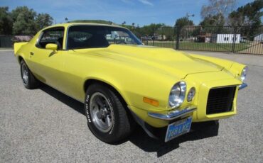 Unknown-Camaro-1970-Daytona-Yellow-Black-20