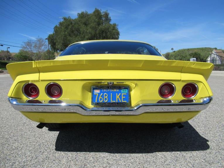 Unknown-Camaro-1970-Daytona-Yellow-Black-4