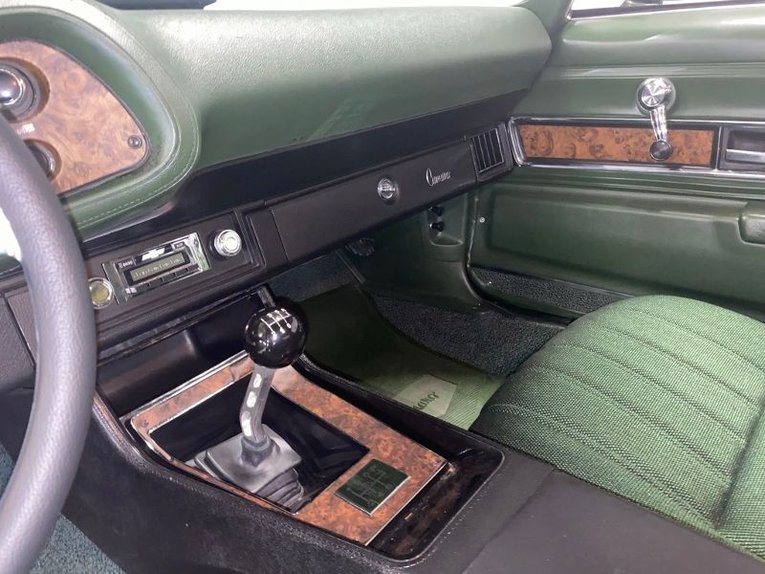 Unknown-Camaro-1970-Forest-Green-Green-22