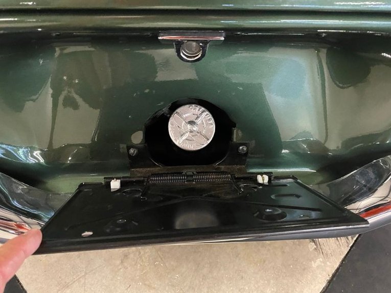 Unknown-Camaro-1970-Forest-Green-Green-3