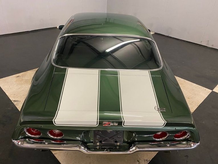 Unknown-Camaro-1970-Forest-Green-Green-4
