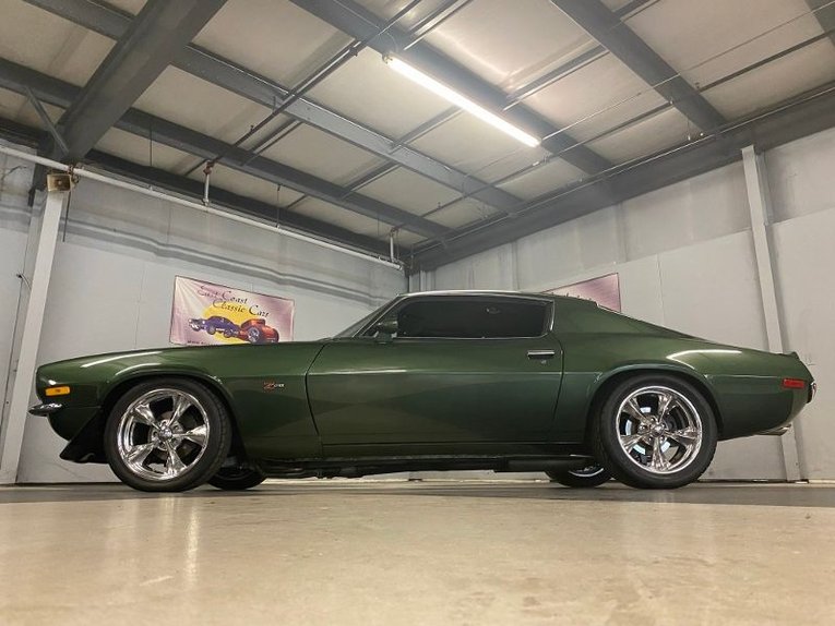 Unknown-Camaro-1970-Forest-Green-Green