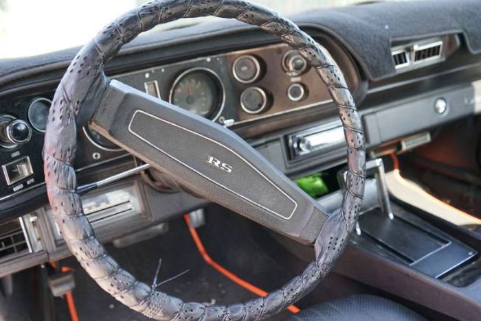 Unknown-Camaro-1970-Hugger-Orange-18