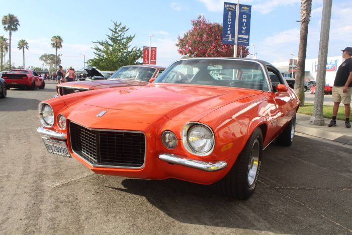 Unknown-Camaro-1970-Hugger-Orange-2