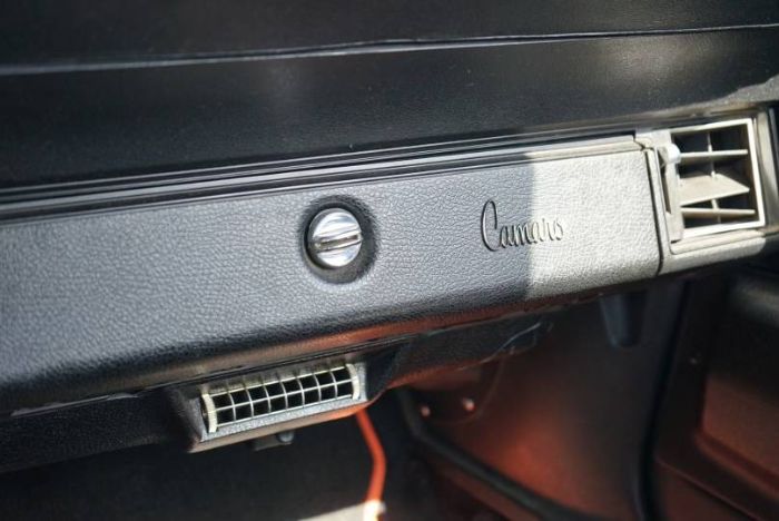Unknown-Camaro-1970-Hugger-Orange-23