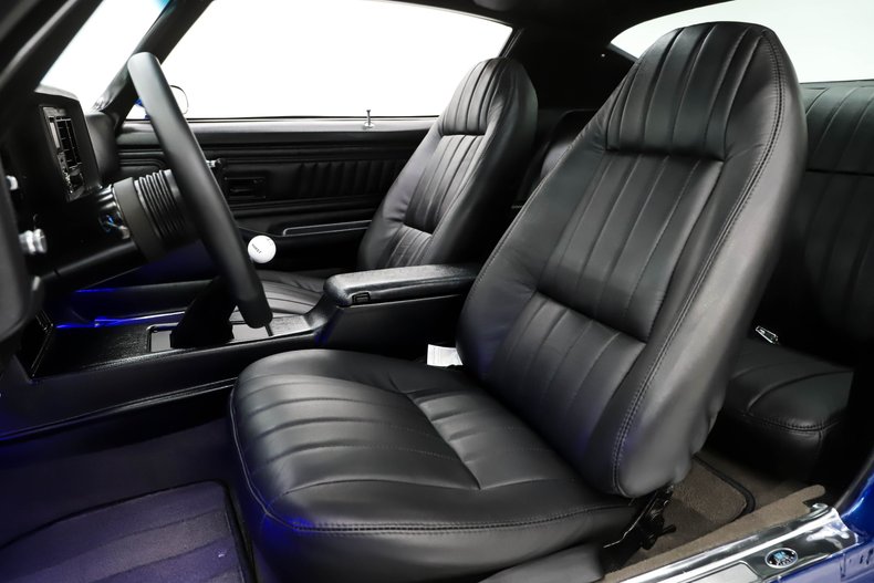 Unknown-Camaro-1970-Midnight-Blue-Black-Leather-12
