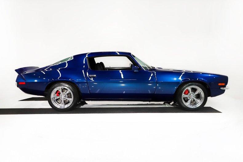 Unknown-Camaro-1970-Midnight-Blue-Black-Leather-17