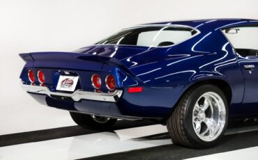 Unknown-Camaro-1970-Midnight-Blue-Black-Leather-20