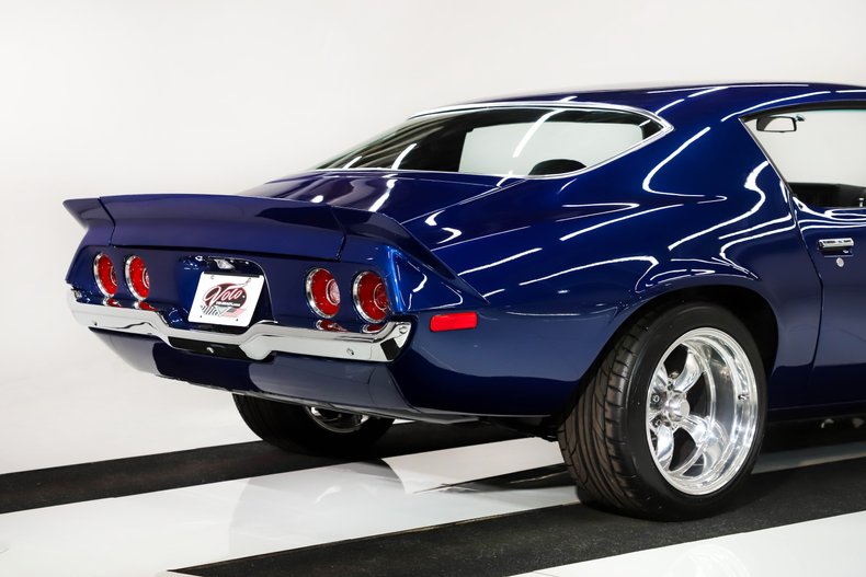 Unknown-Camaro-1970-Midnight-Blue-Black-Leather-20