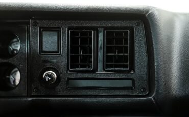 Unknown-Camaro-1970-Midnight-Blue-Black-Leather-26