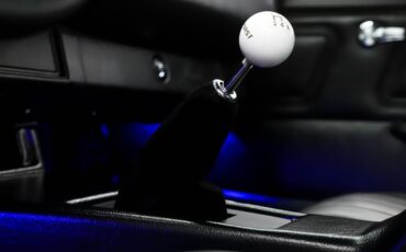 Unknown-Camaro-1970-Midnight-Blue-Black-Leather-29